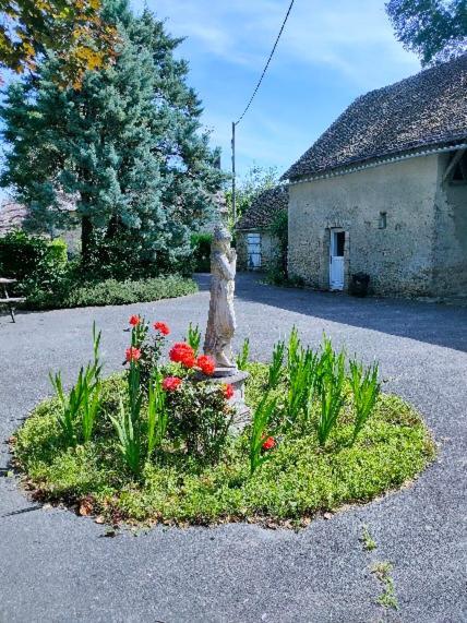 "Reves De Gamins", Chambre De Droite, 4 Couchages Dans Gite De Campagne "La Camusiere", Proche Du Pole Europeen Et Du Circuit Des 24H Champagné Exterior photo