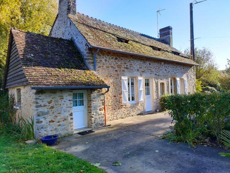 "Reves De Gamins", Chambre De Droite, 4 Couchages Dans Gite De Campagne "La Camusiere", Proche Du Pole Europeen Et Du Circuit Des 24H Champagné Exterior photo